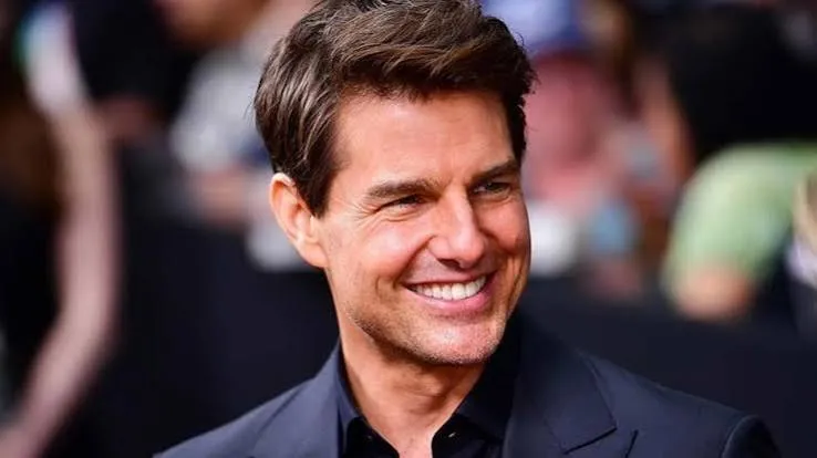 Tom Cruise Teeth: Before, After & Dental Work