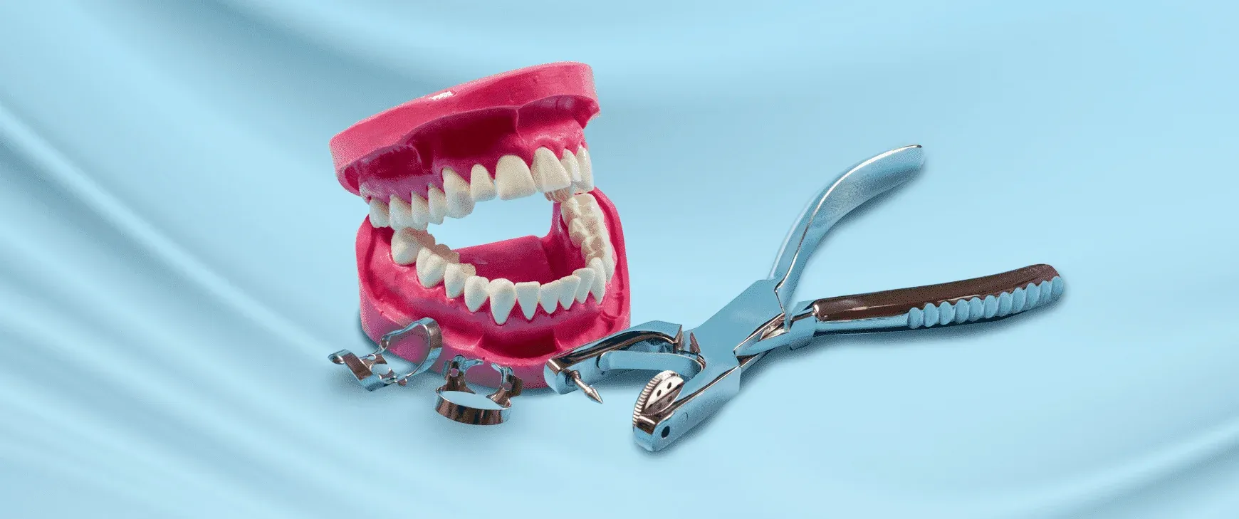 Rubber Dam Uygulaması Nedir? Neden Yapılır?